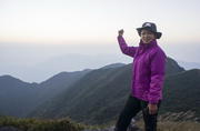 На връх Чуанди Динг, сутринта, Лин Ян Дзин - At Chuandi Ding peak, morning, Lin Yang Jing