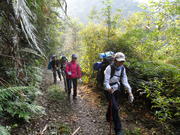 По пътя към село Пинкън, Ча Нонг и другите - On the path to Pingkeng village, Cha Nong and others