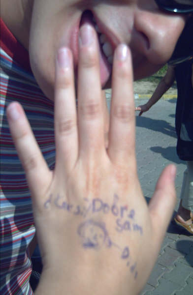 Alvaro_y_Bea's_hand