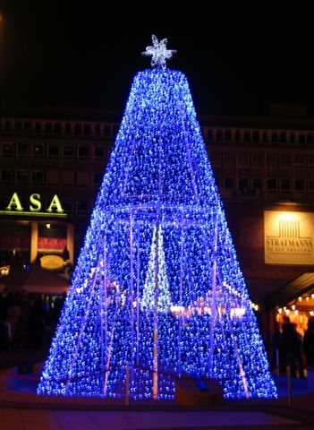 the blue Christmas-tree