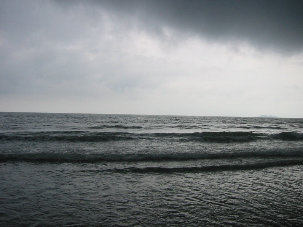 Yangxi- beach-08 storm