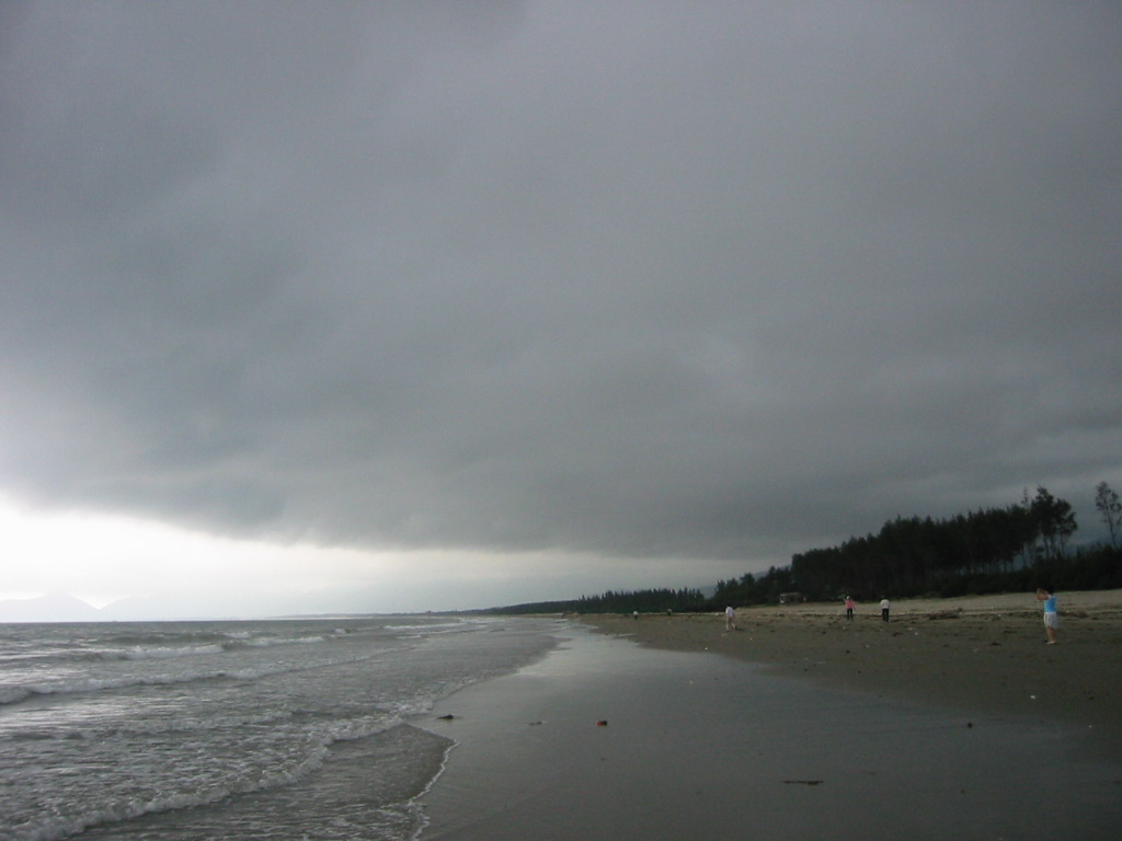 Yangxi- beach-06 storm