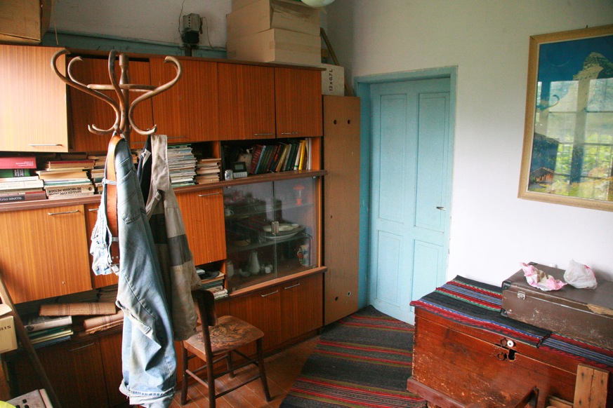 d-2277.JPG