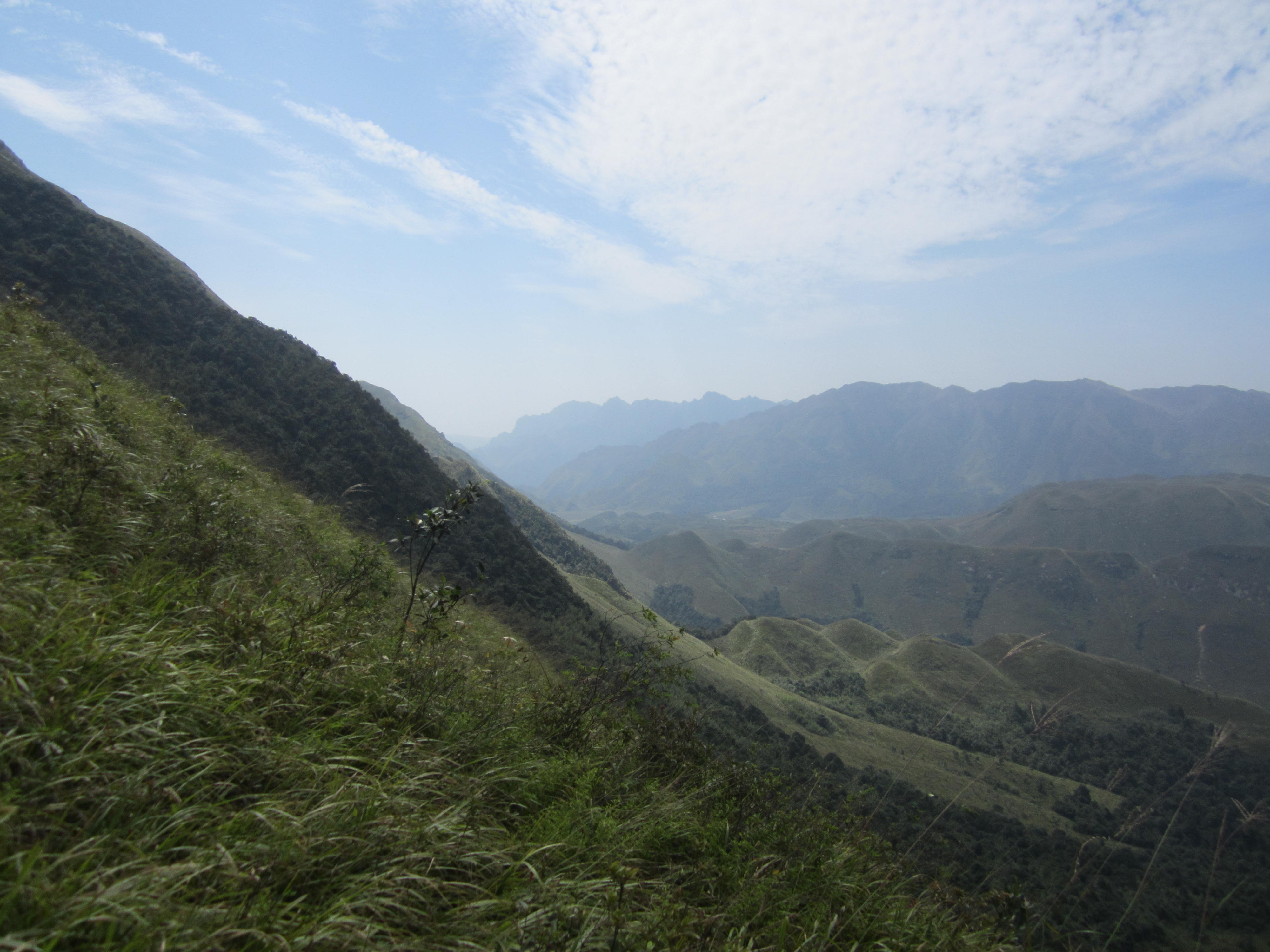 Гледки от склона на връх Гаоджан - Views from Gaozhang peak slope