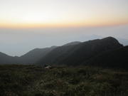 На връх Чуанди Динг, преди изгрев, панорама - At Chuandi Ding peak, before sunrise, view