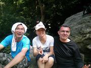 По потока Луокън, обяд, Цинфън Лънюе, Ча Нонг и аз - On Luokeng stream, lunch time, Qingfeng Lengyue, Cha Nong and me