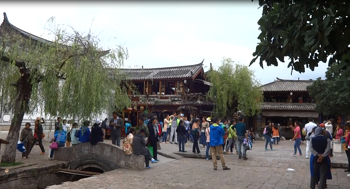 Lijiang (altitude 2400 m); 22.08.2015; Old town