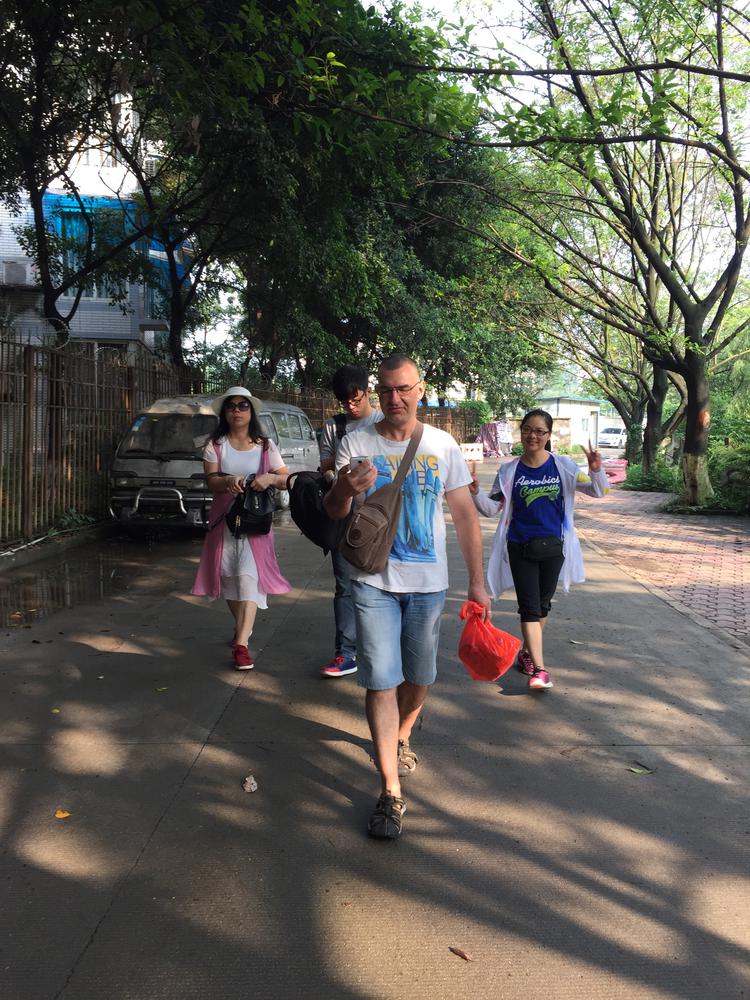 Chengdu (成都): на път за фирмата за коли под наем Шънджоу