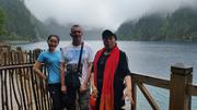 August 7: Jiuzhaigou (九寨沟) Long lake (长海），3140 m altitude Август 7: Дзиуджайгоу (九寨沟), Дългото езеро 3140 м височина