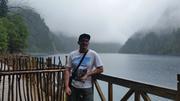 August 7: Jiuzhaigou (九寨沟) Long lake (长海），3140 m altitude Август 7: Дзиуджайгоу (九寨沟), Дългото езеро 3140 м височина