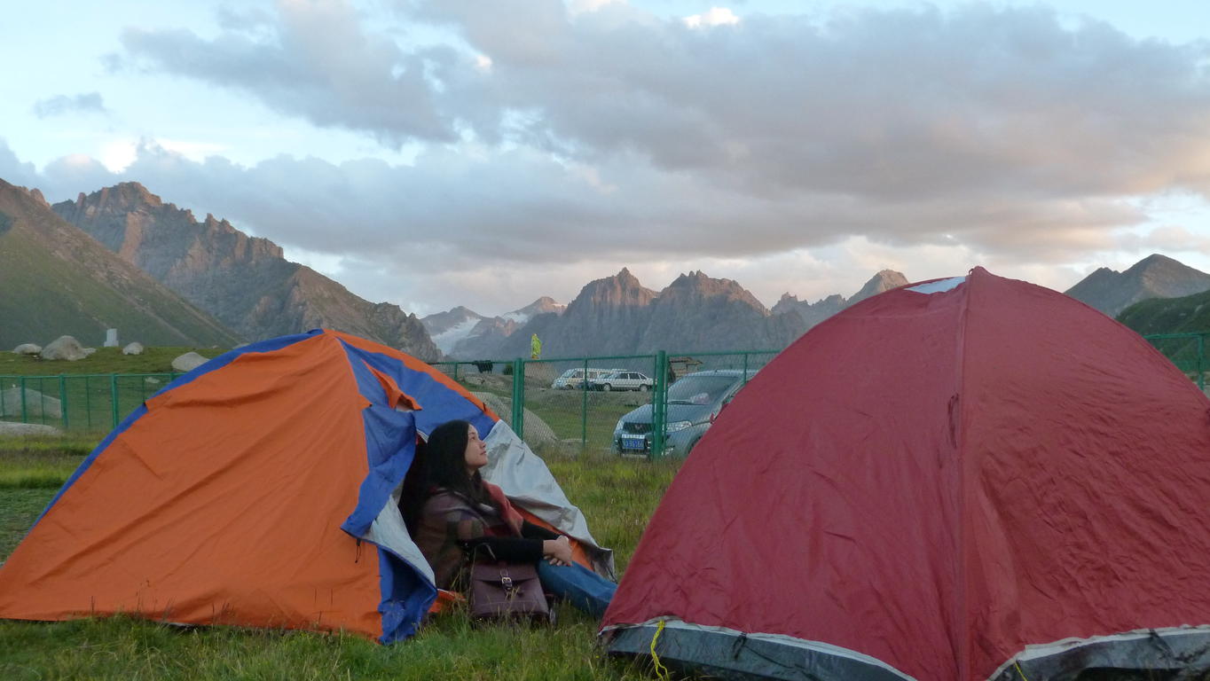 August 9: Nyenbo Yurtse (年保玉则,  གཉན་བོ་གཡུ་རྩེ།), 4020 m altitude  Август 9: Ниенбо Юрце (年保玉则,  གཉན་བོ་གཡུ་རྩེ།), 4020 м височи