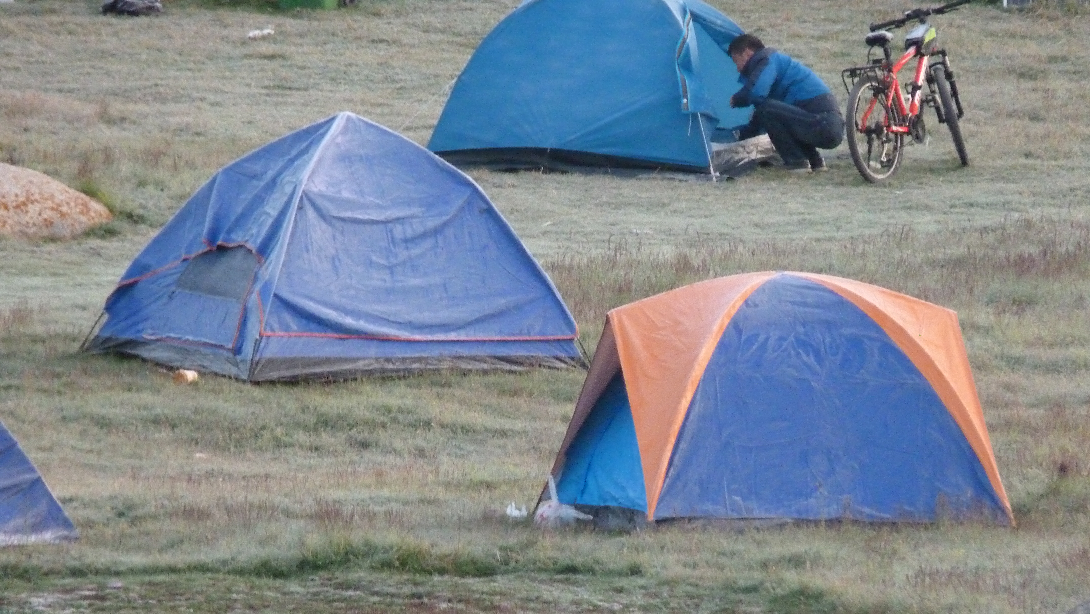 August 10: Nyenbo Yurtse (年保玉则,  གཉན་བོ་གཡུ་རྩེ།), 4020 m altitude  Август 10: Ниенбо Юрце (年保玉则,  གཉན་བོ་གཡུ་རྩེ།), 4020 м висо