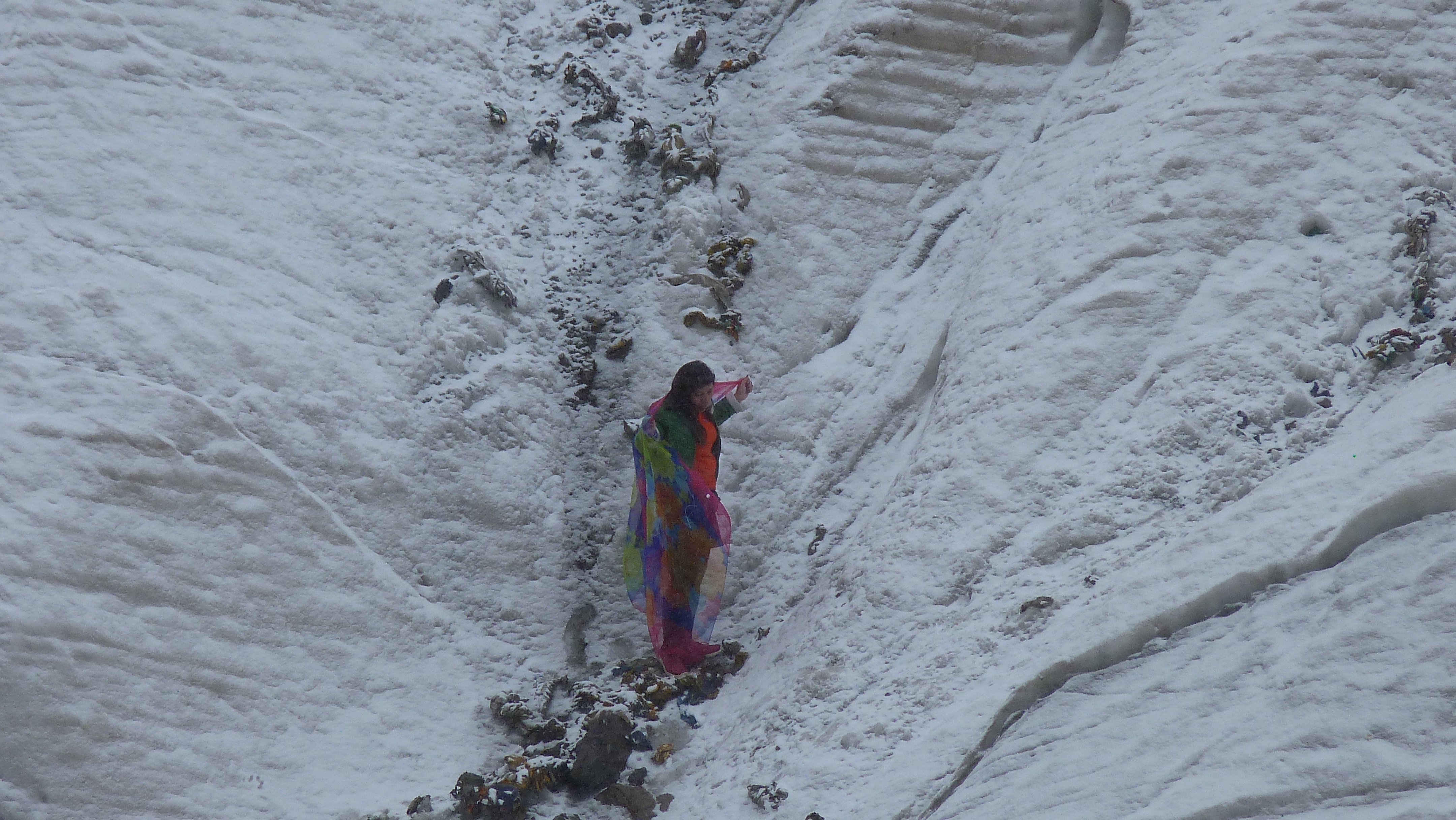 August 11: Amnye Machen (阿尼玛卿, ཨ་མྱིས་རྨ་ཆེན།）, on Damxung glacier, 4590 m altitude Август 11: Амне Мачин (阿尼玛卿, ཨ་མྱིས་རྨ་ཆེན།）