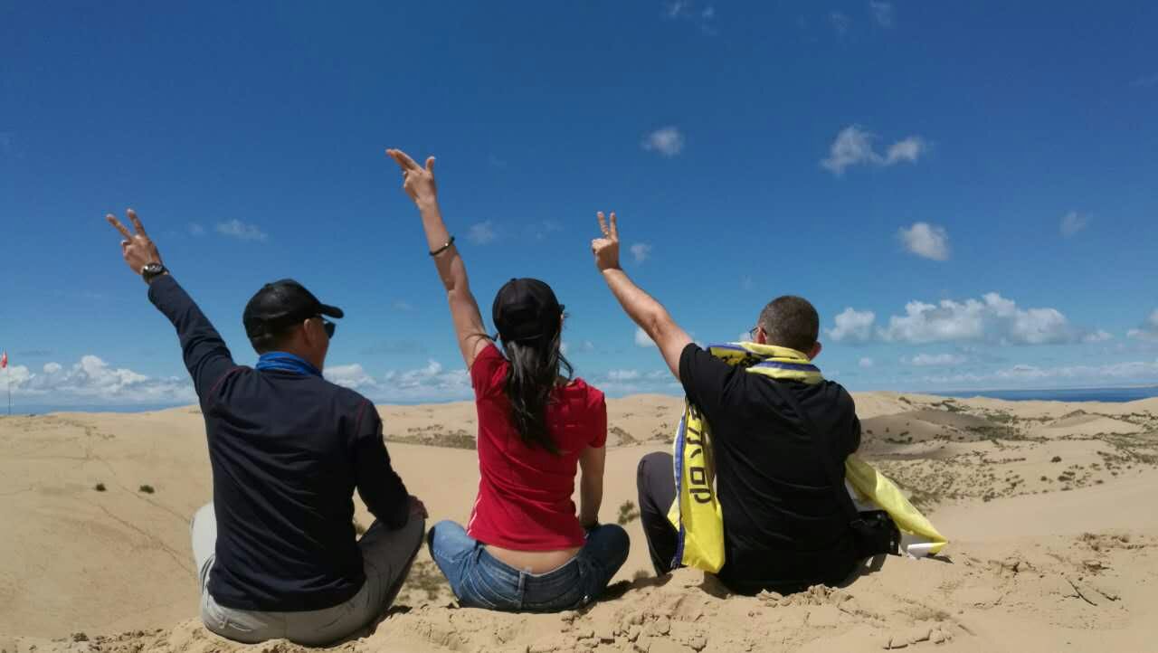 August 12: Golden Sands Bay desert (金沙湾沙漠།）, 3260 m altitude Август 12: Пустинята Залив Златни пясъци (金沙湾沙漠།）, 3260 м височина