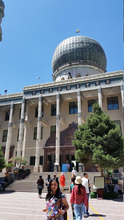 August 13: Xining (西宁）, Dongguan mosque 2180 m altitude,  Август 13: Сининг (西宁）, джамията Донгуан, 2180 м височина