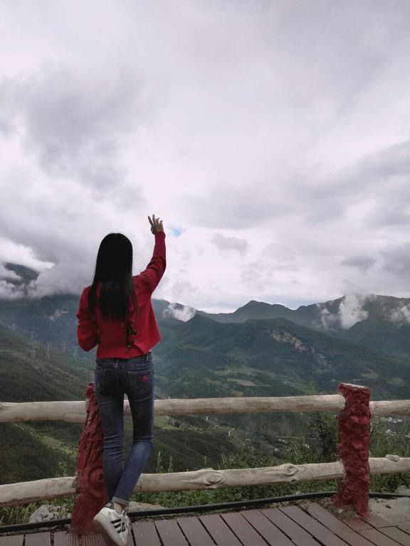 August 19: From Ya'an (雅安）to Luding (泸定）, 2180 m altitude, panoramic terrace Август 19: От Яан (雅安）към Лудинг (泸定）, 2180 м височ