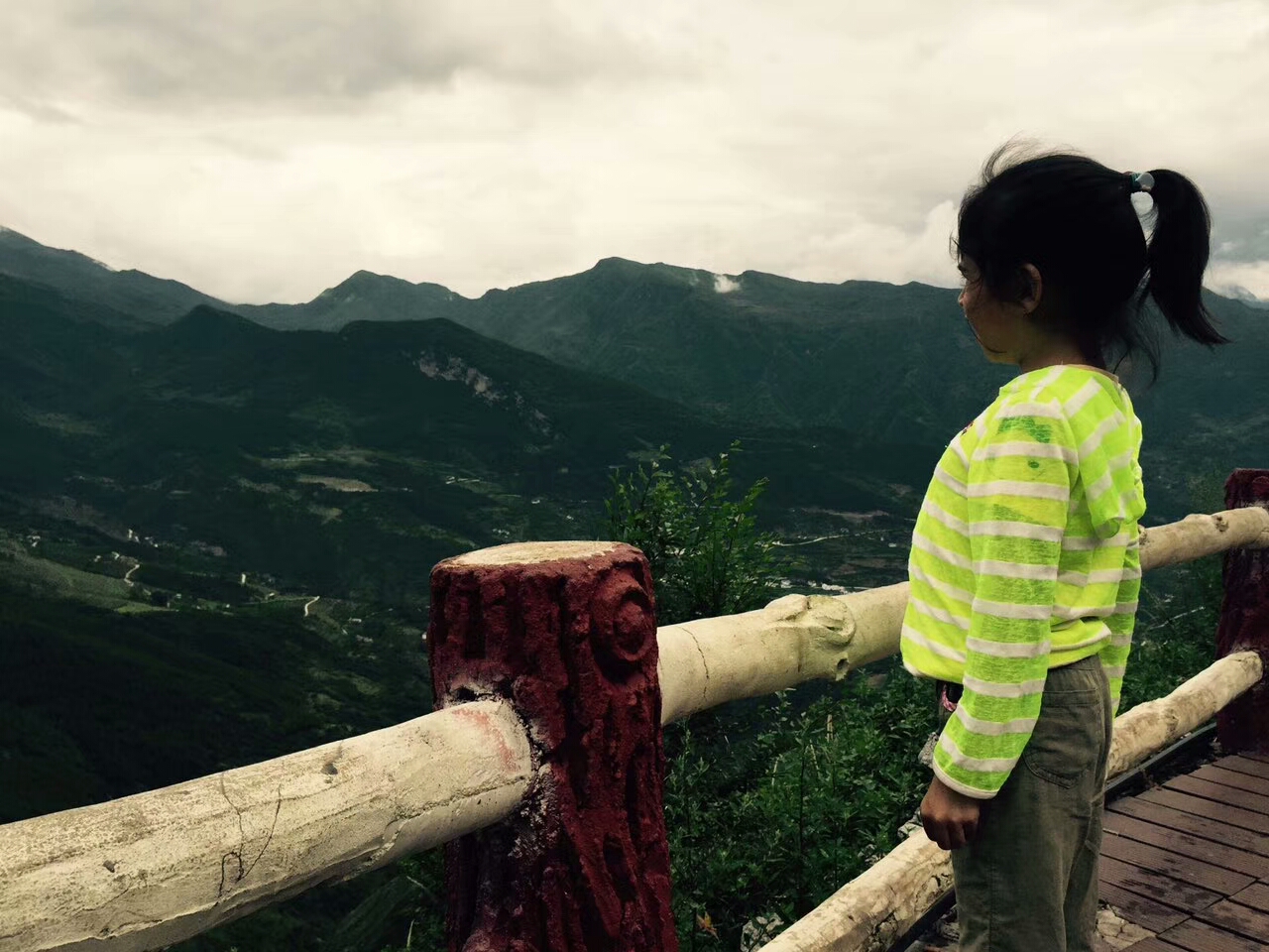 August 19: From Ya'an (雅安）to Luding (泸定）, 2180 m altitude, panoramic terrace Август 19: От Яан (雅安）към Лудинг (泸定）, 2180 м височ