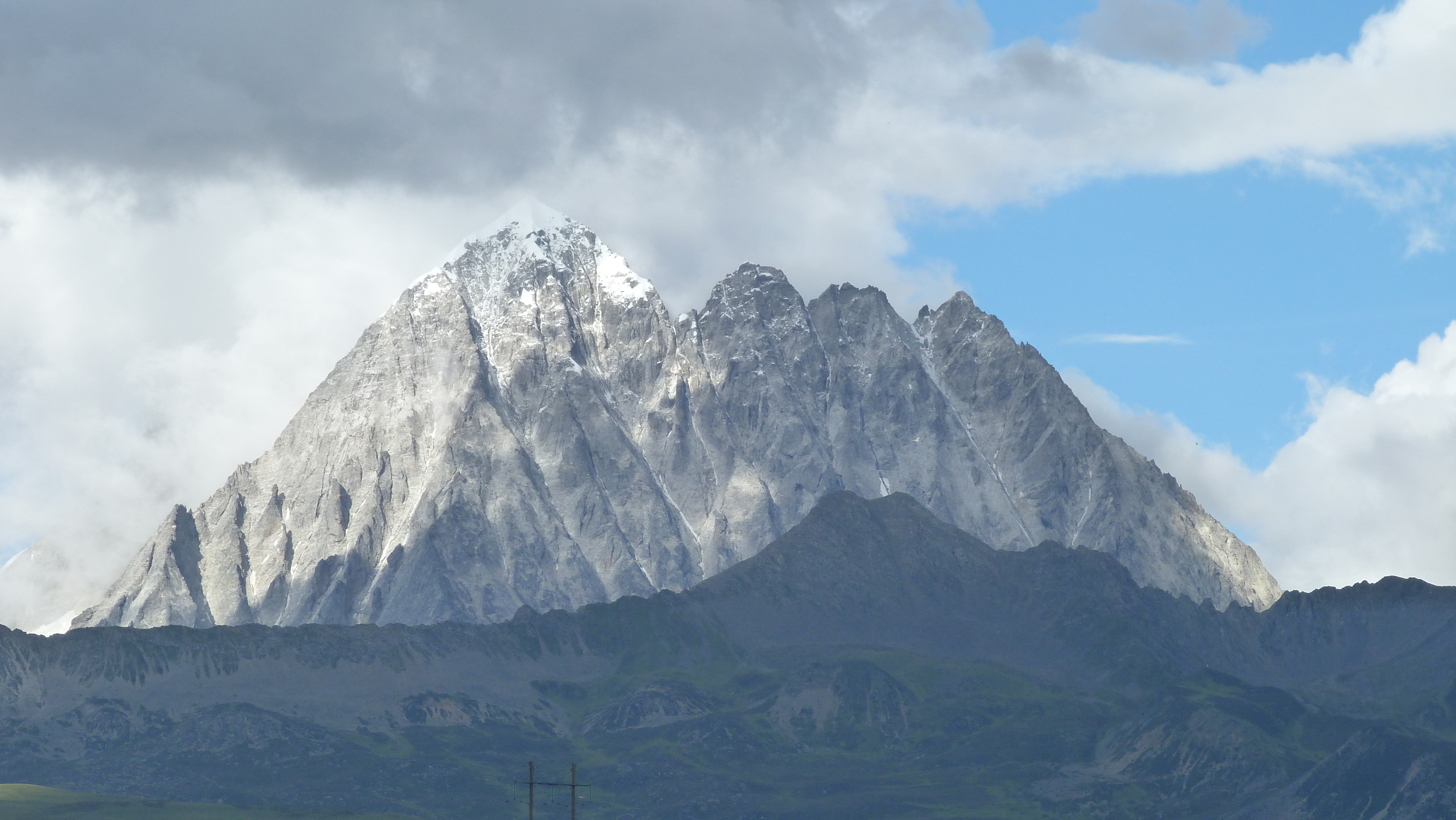 August 20: Tagong (塔公，ྷ་སྒང་）, 3750 m altitude, Zhara mountain Август 20: Тагонг (塔公，ྷ་སྒང་）, 3750 м височина, планината Джара