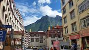 August 20: Kangding (康定，དར་མདོ་གྲོང་ཁྱེར།）, 2460 m altitude Август 20: Кангдинг (康定，དར་མདོ་གྲོང་ཁྱེར།）, 2460  м височина