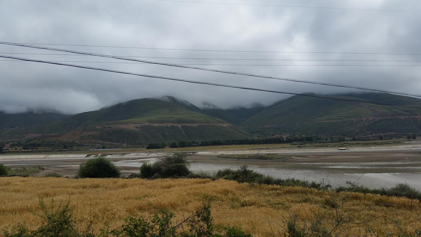 August 21: From Daofu (道孚，རྟའུ་རྫོང) to Drango (炉霍,བྲག་འགོ), 3070 m altitude Август 21: От Даофу (道孚，རྟའུ་རྫོང ) към Дранго (炉霍,