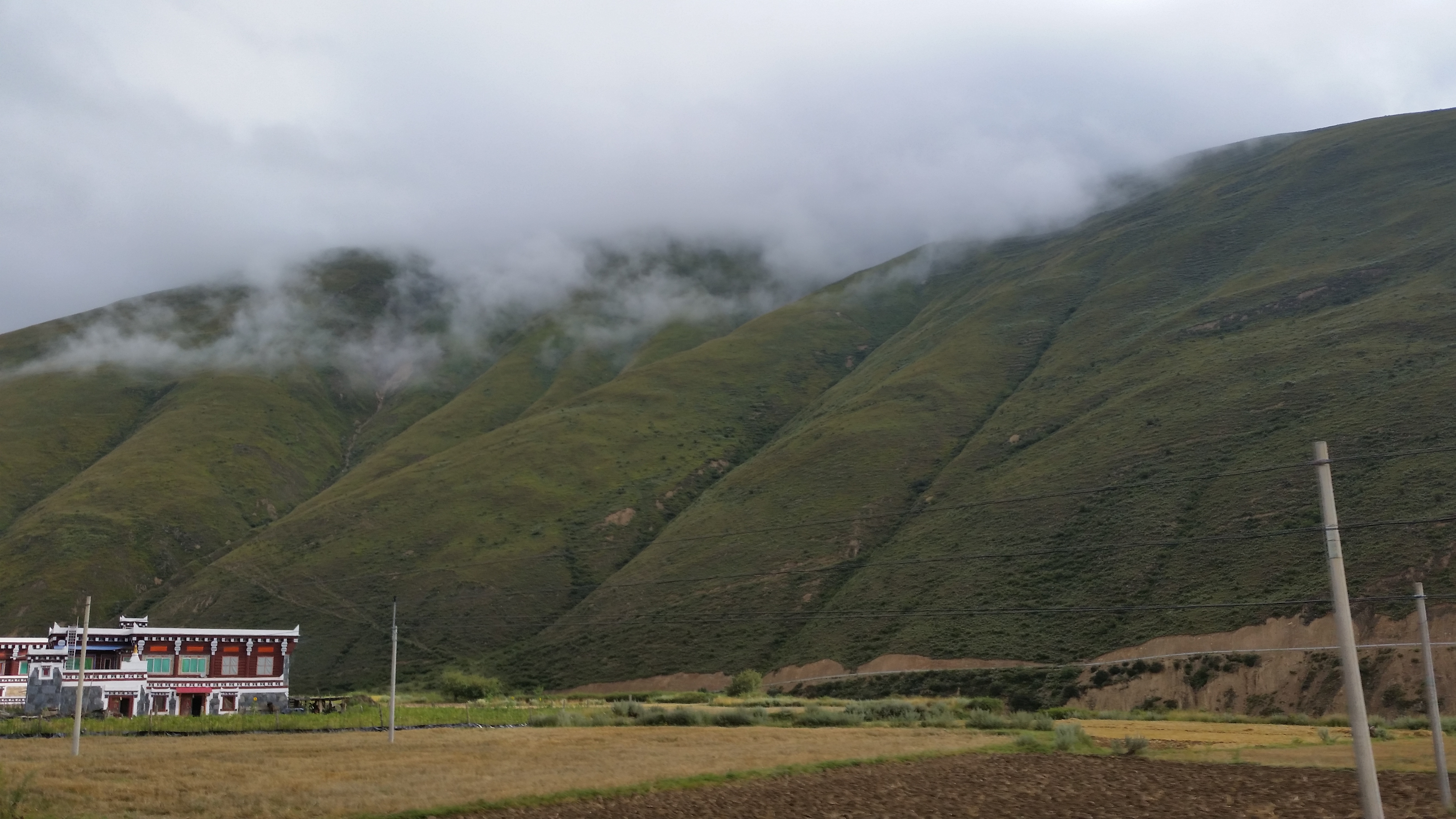 August 21: From Daofu (道孚，རྟའུ་རྫོང) to Drango (炉霍,བྲག་འགོ), 3040 m altitude Август 21: От Даофу (道孚，རྟའུ་རྫོང ) към Дранго (炉霍,