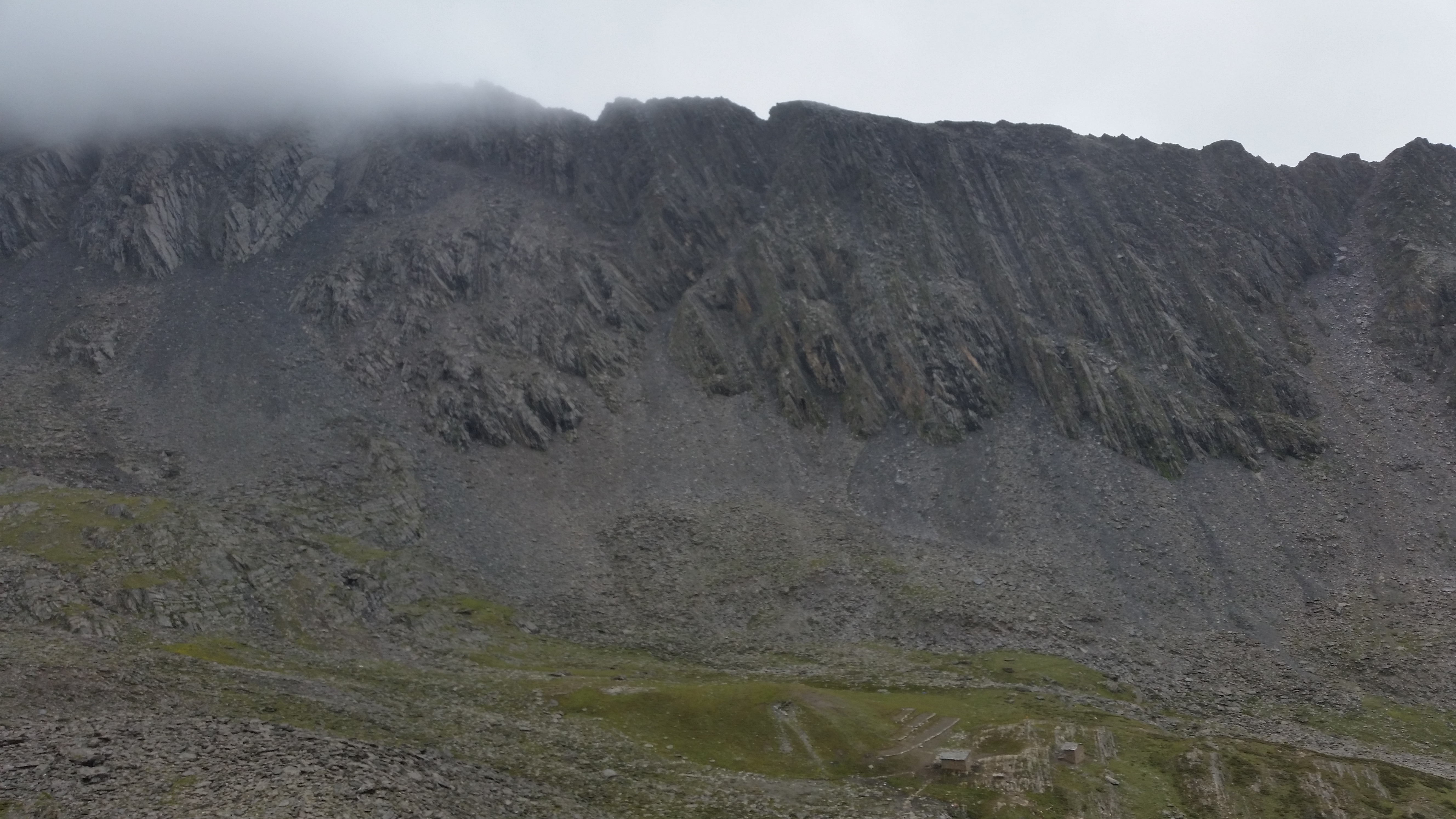 August 25: Mt. Four Sisters (Siguniang, 四姑娘山）, 4510 m altitude, on the summit Август 25: Планината Четирите сестри (Siguniang, 四