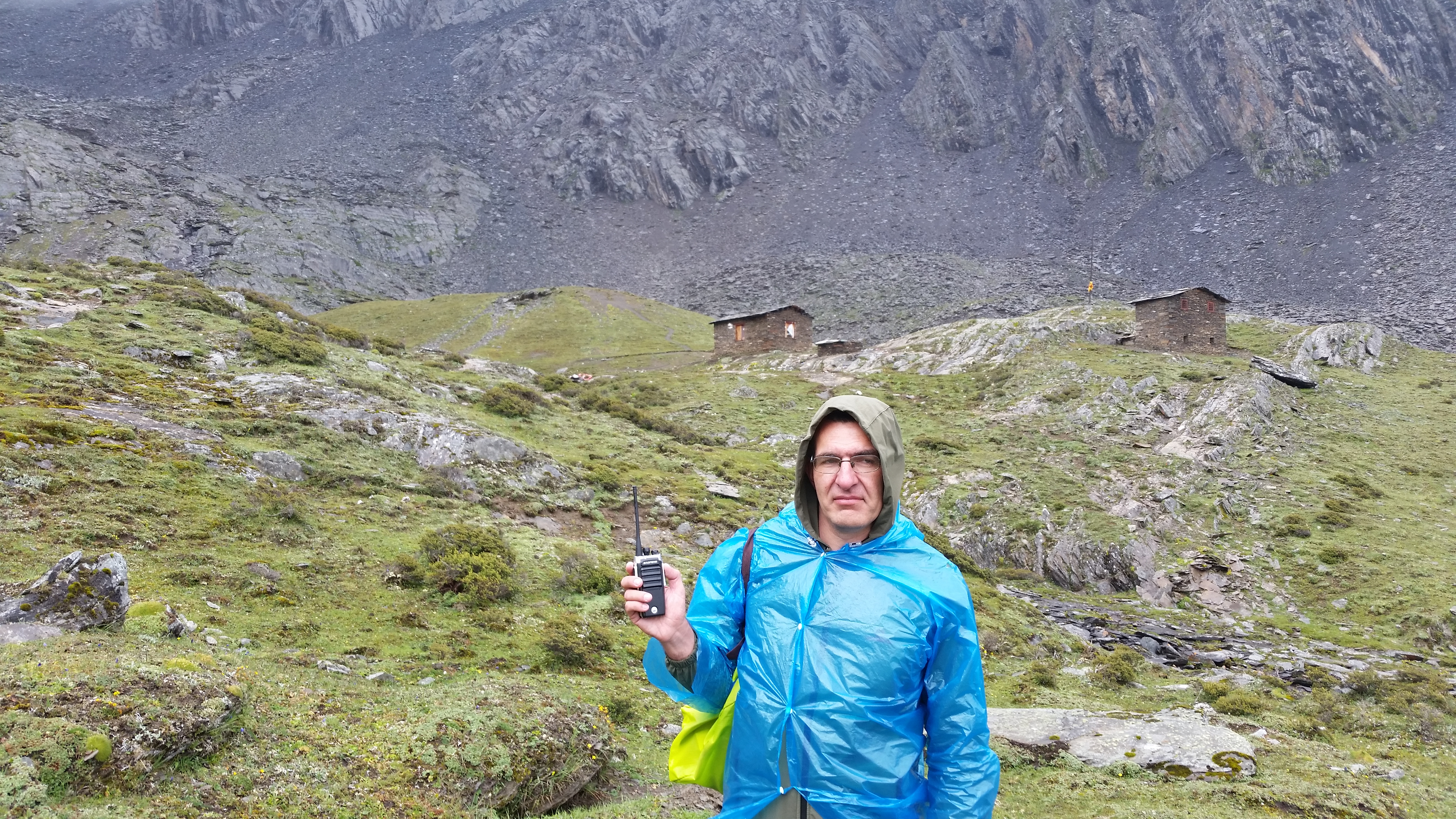 August 25: Mt. Four Sisters (Siguniang, 四姑娘山）, 4450 m altitude, in the circus Август 25: Планината Четирите сестри (Siguniang, 四