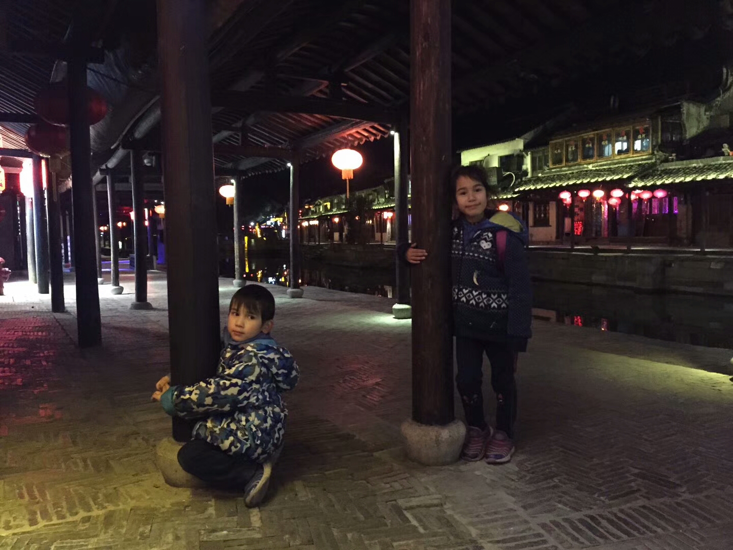 Xitang Old town in the evening Стария град Ситанг вечерта