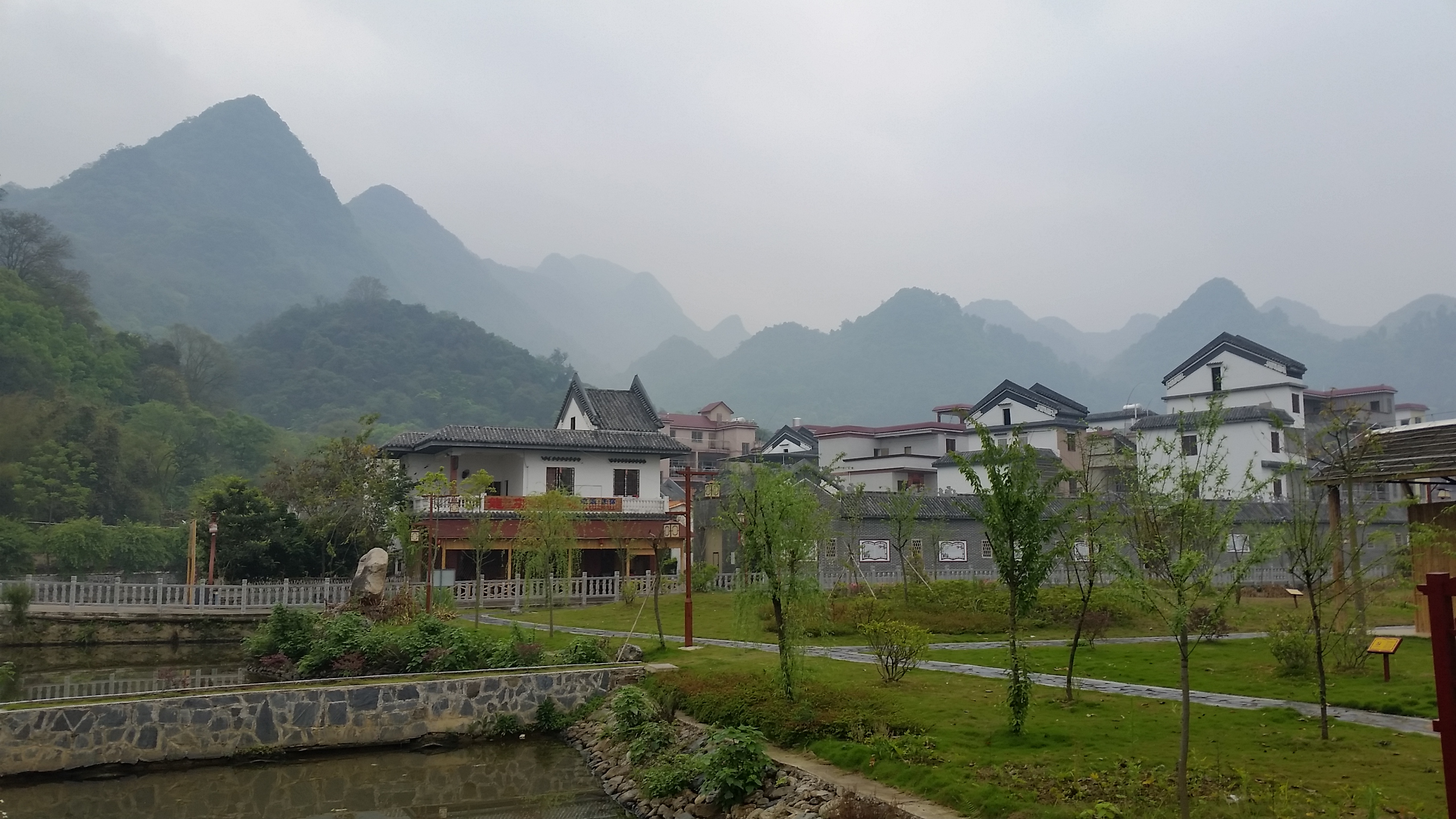 Back from Yangshan- Dongjiang village
На връщане от Янгшан- село Донгдзянг