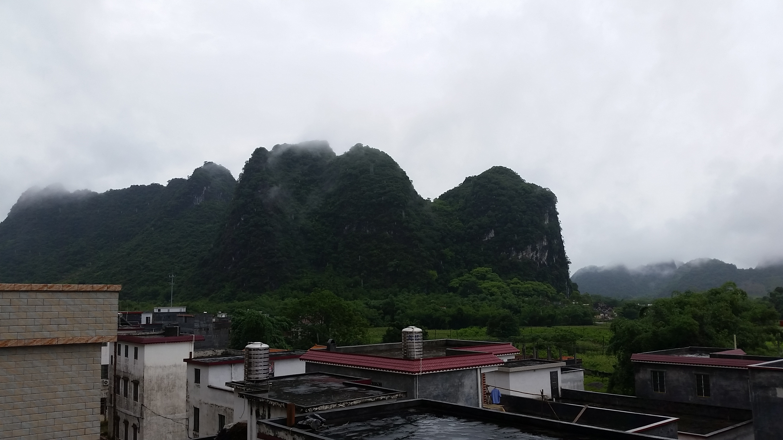 Yingxi- rainy morning in Huanghua town
Ингси- дъждовно утро в градчето Хуанхуа