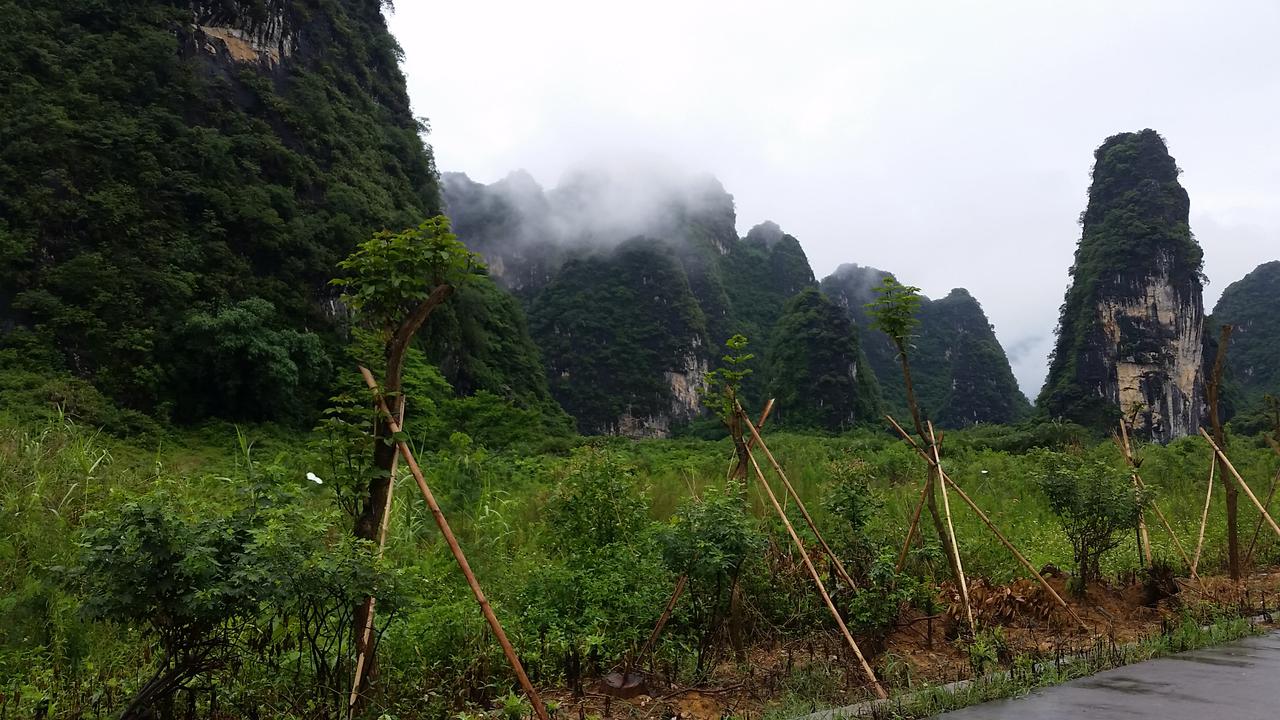 Yingxi- on the way to Guanyin cave
Ингси- по пътя към пещерата Гуанин