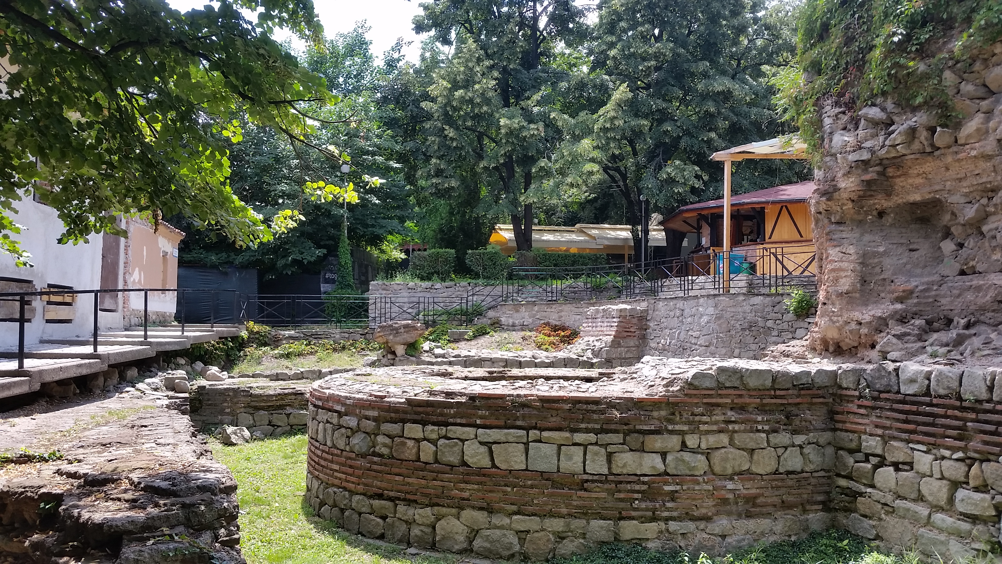 In Plovdiv- a second walk in the center and Old town
В Пловдив- втора разходка из центъра и Стария град