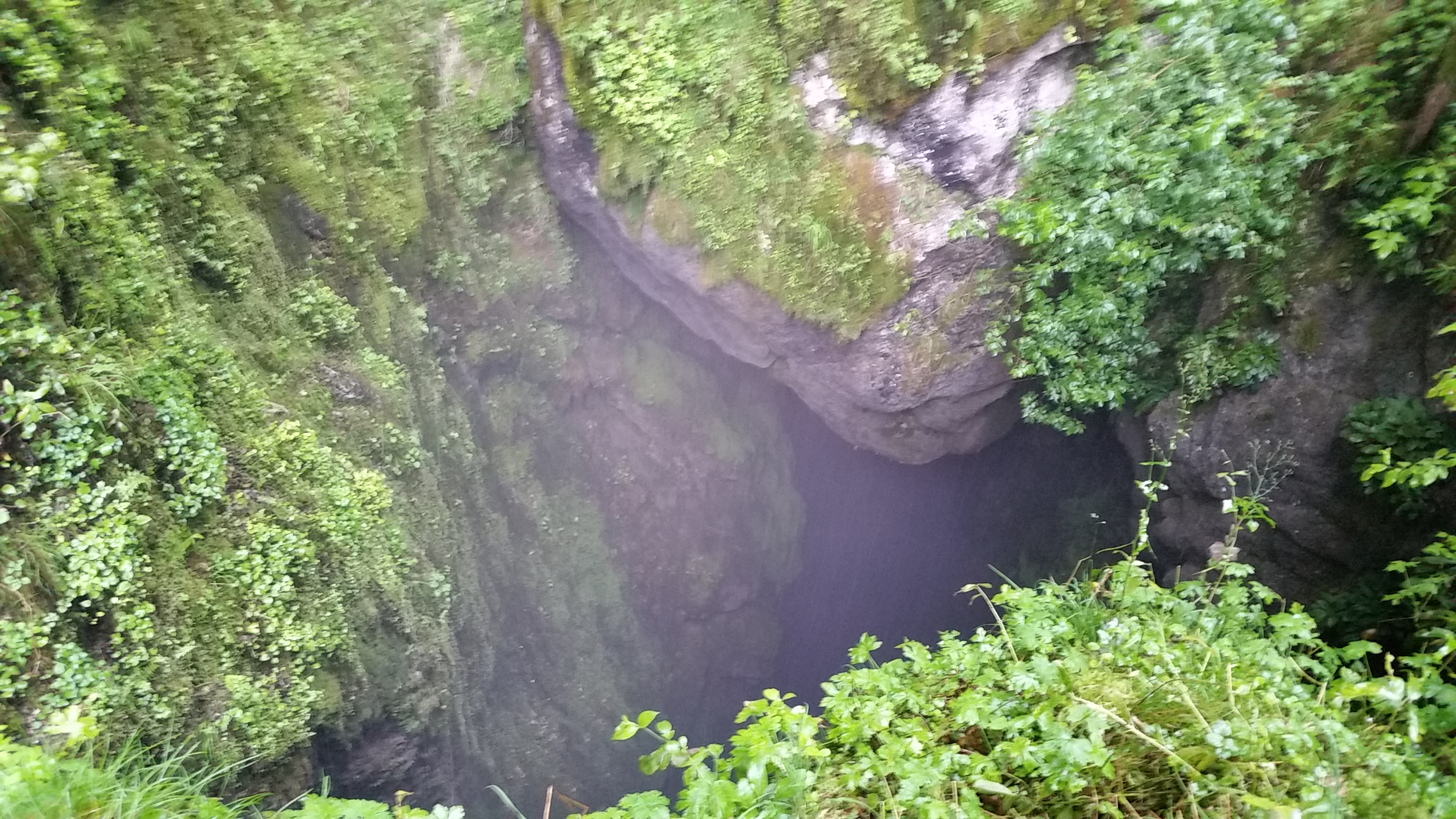 Trigrad gorge and Devil's throat
Триградското ждрело и Дяволкото гърло