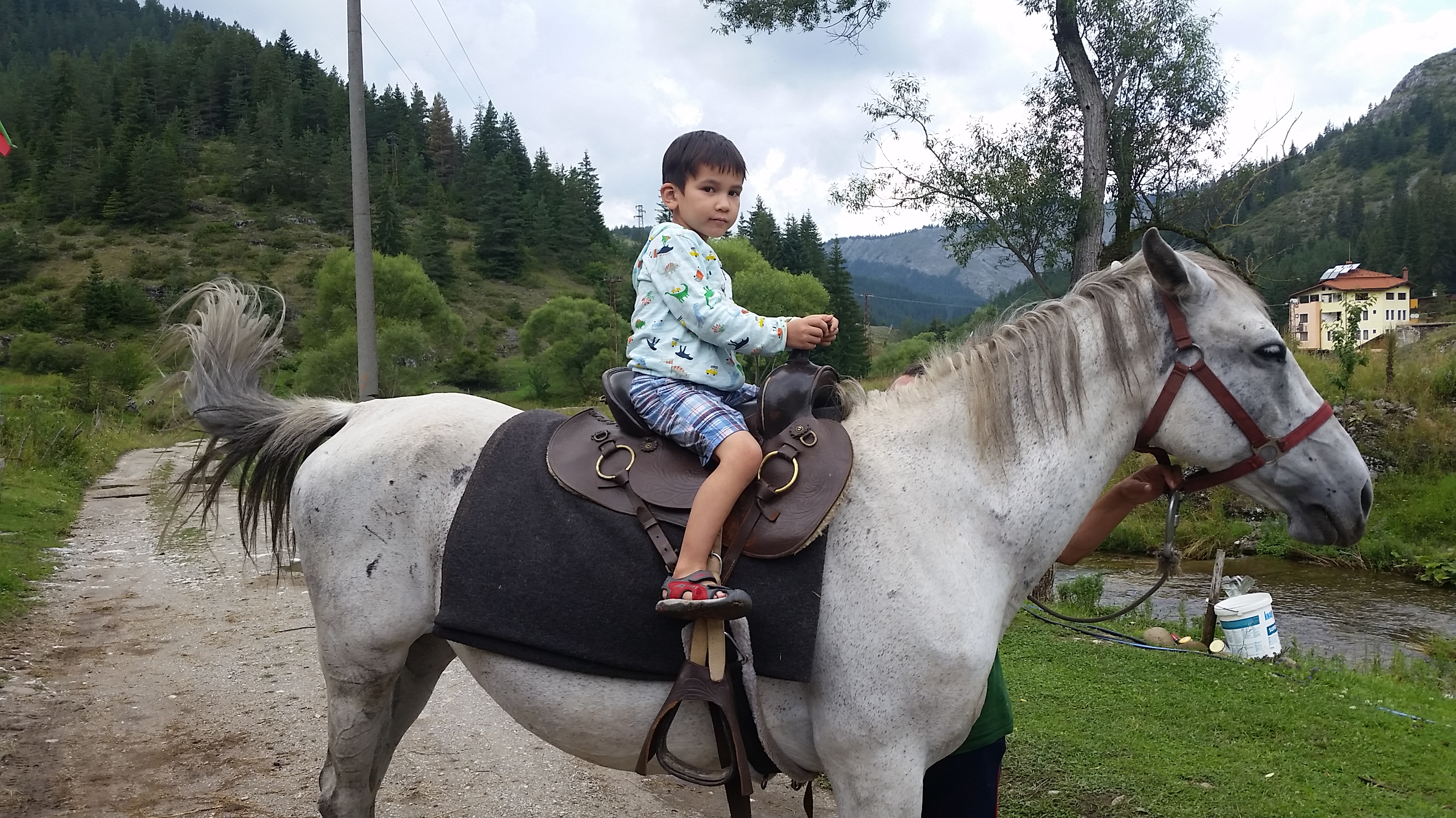 From Trigrad to Vodni pad and back
От Триград до Водни пад и обратно