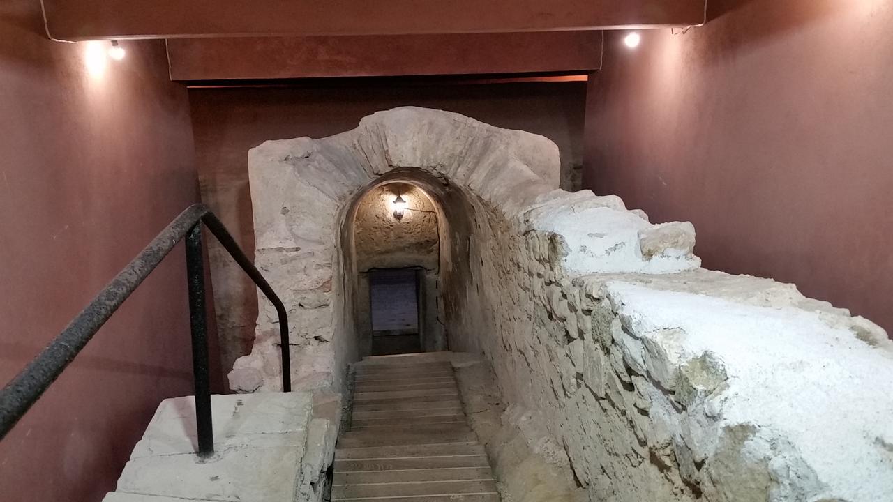 Hisarya- the Roman tomb
Хисаря- Римската гробница