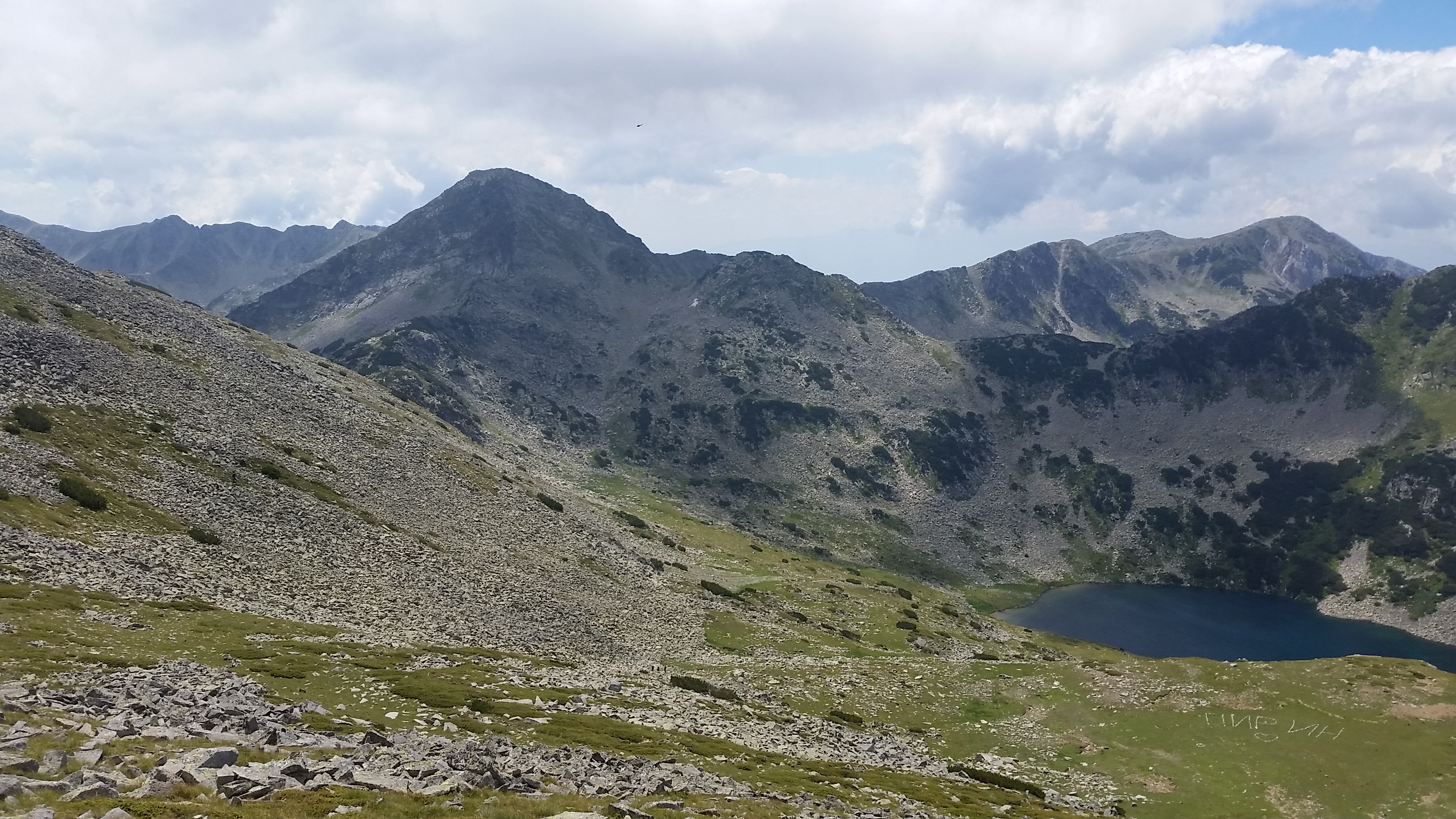 Pirin- the trekking to Vihren peak
Пирин- трекинга до връх Вихрен