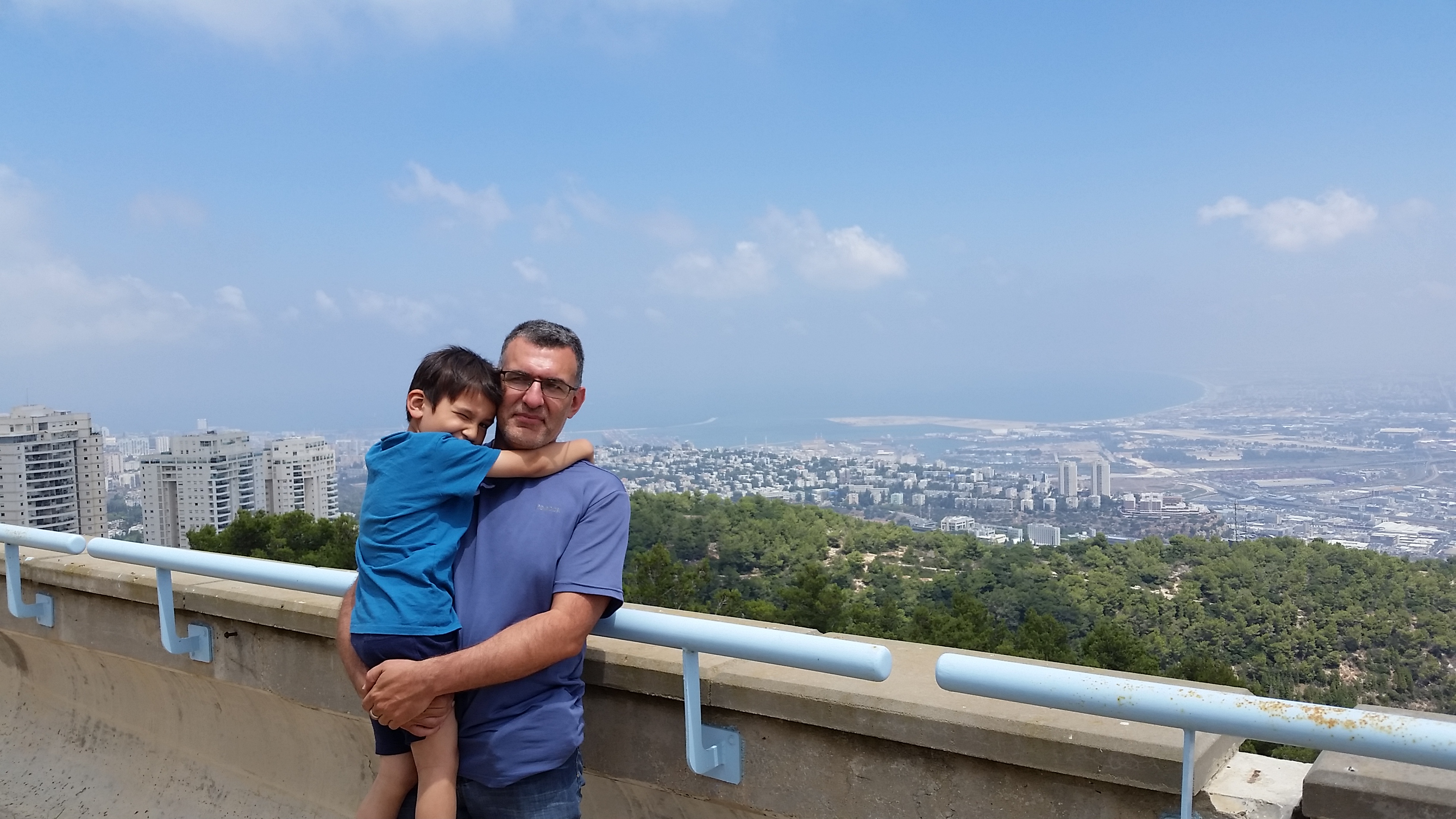 In Haifa University and its Museum, on the top of Carmel
В университета Хайфа и неговия музей, на върха на Кармил