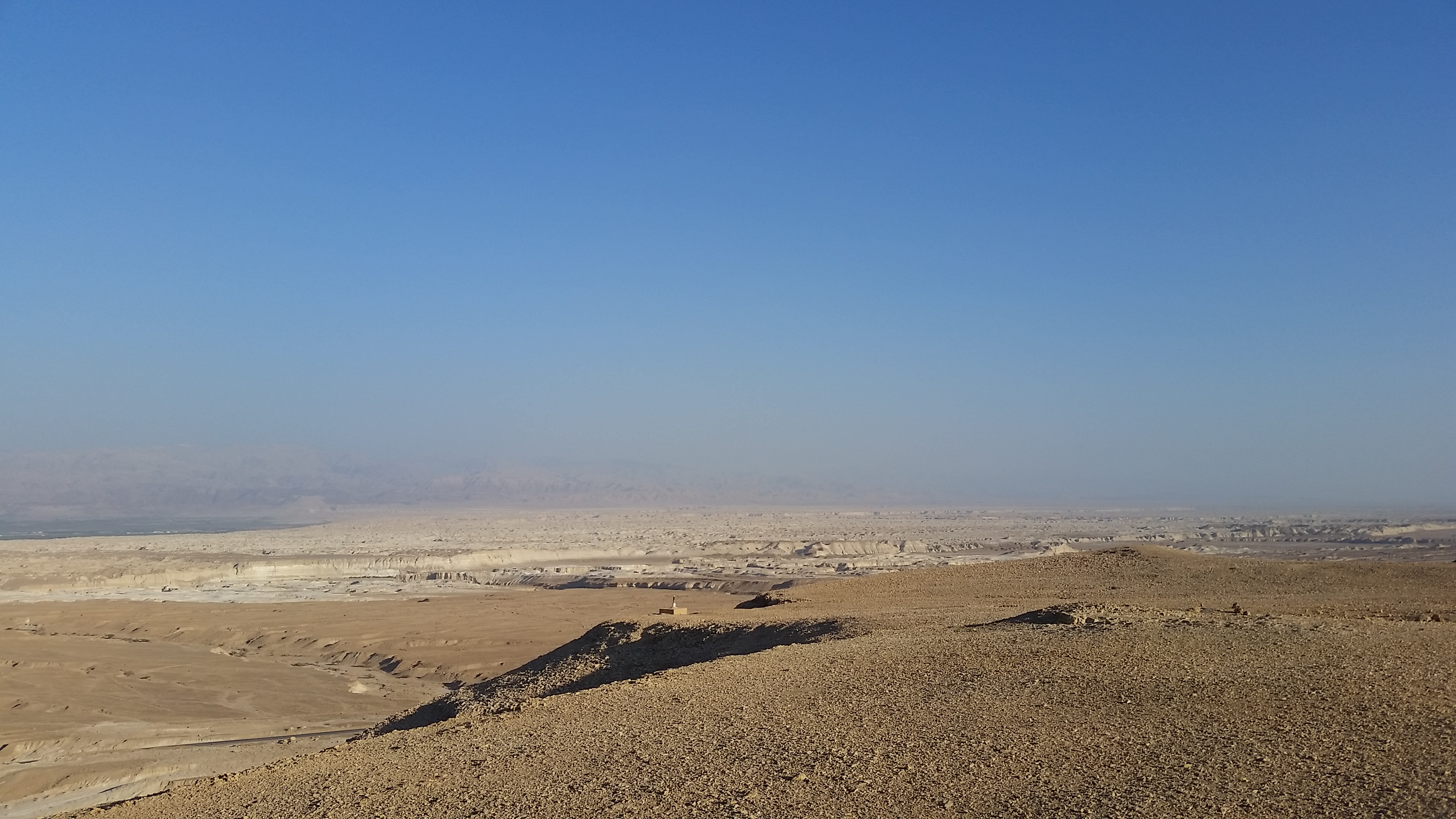 In the desert wilderness of Southern Israel
В пустините на южен Израел